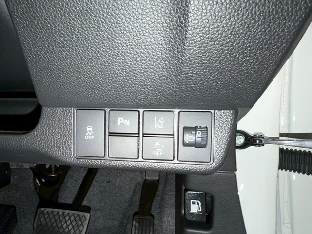 Ｎ－ＯＮＥ オリジナル　当社デモカー　シートヒーター　禁煙　Ｒカメラ　パーキングセンサー　シ－トヒ－タ－　ＬＥＤヘッドライト　横滑り防止　サイドエアバッグ　エアコン　パワーステアリング　ＡＢＳ　ＵＳＢ　クルーズコントロール（30枚目）