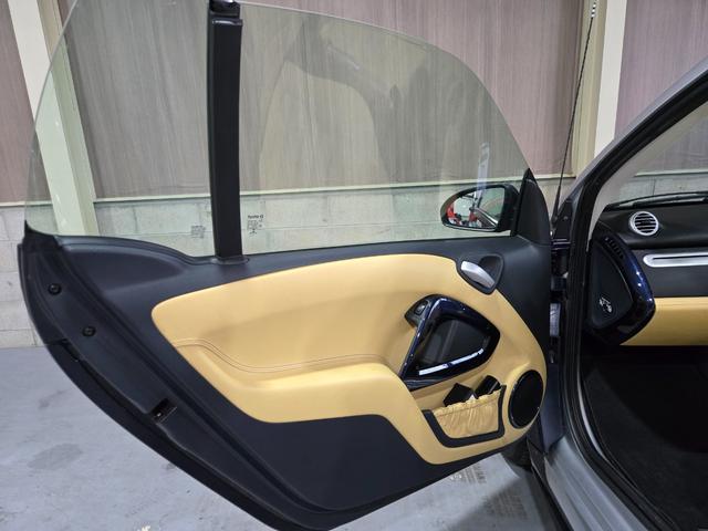 スマートフォーツーカブリオ ＢＲＡＢＵＳ　エクスクルーシブＥＤミッドナイトブルー　５０台限定　４５１最終限定モデル　新品ＬＥＤヘッド＆ナンバー灯　カロッツェリアナビ　Ｂｌｕｅｔｏｏｔｈ　ＹｏｕＴｕｂｅ　フルセグ　バックカメラ　クルーズコントロール　新品タイヤ　電動オープン（28枚目）