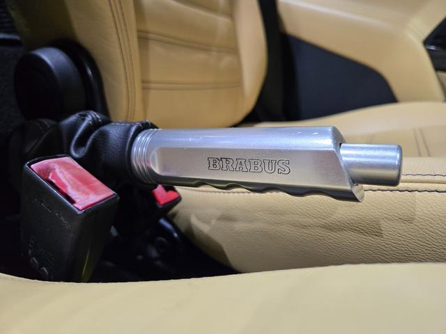 スマートフォーツーカブリオ ＢＲＡＢＵＳ　エクスクルーシブＥＤミッドナイトブルー　５０台限定　４５１最終限定モデル　新品ＬＥＤヘッド＆ナンバー灯　カロッツェリアナビ　Ｂｌｕｅｔｏｏｔｈ　ＹｏｕＴｕｂｅ　フルセグ　バックカメラ　クルーズコントロール　新品タイヤ　電動オープン（32枚目）