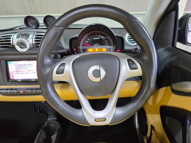 スマートフォーツーカブリオ ＢＲＡＢＵＳ　エクスクルーシブＥＤミッドナイトブルー　５０台限定　４５１最終限定モデル　新品ＬＥＤヘッド＆ナンバー灯　カロッツェリアナビ　Ｂｌｕｅｔｏｏｔｈ　ＹｏｕＴｕｂｅ　フルセグ　バックカメラ　クルーズコントロール　新品タイヤ　電動オープン（33枚目）