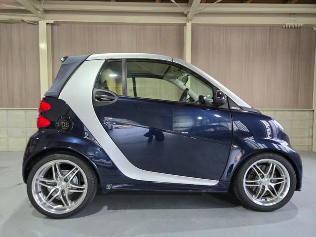 スマートフォーツーカブリオ ＢＲＡＢＵＳ　エクスクルーシブＥＤミッドナイトブルー　５０台限定　４５１最終限定モデル　新品ＬＥＤヘッド＆ナンバー灯　カロッツェリアナビ　Ｂｌｕｅｔｏｏｔｈ　ＹｏｕＴｕｂｅ　フルセグ　バックカメラ　クルーズコントロール　新品タイヤ　電動オープン（63枚目）