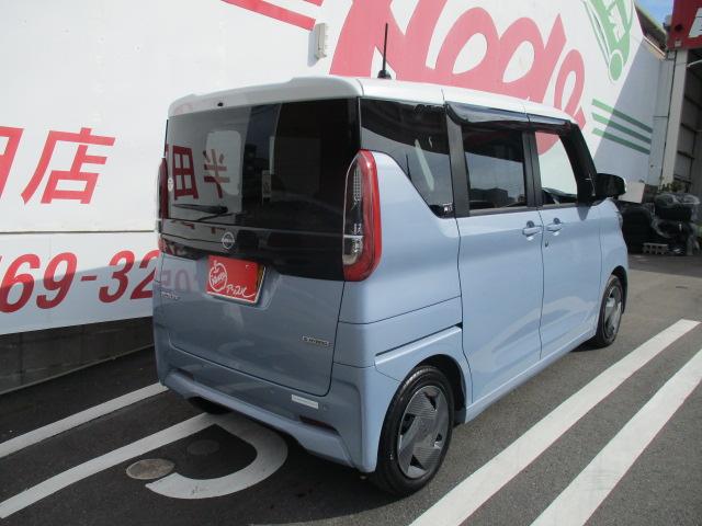 ルークス Ｘ　アラウンドビューモニター　ツートーンカラー　スマートキー２個　タイヤ４本新品交換　Ａｐｐｌｅ　ＣａｒＰｌａｙ（8枚目）