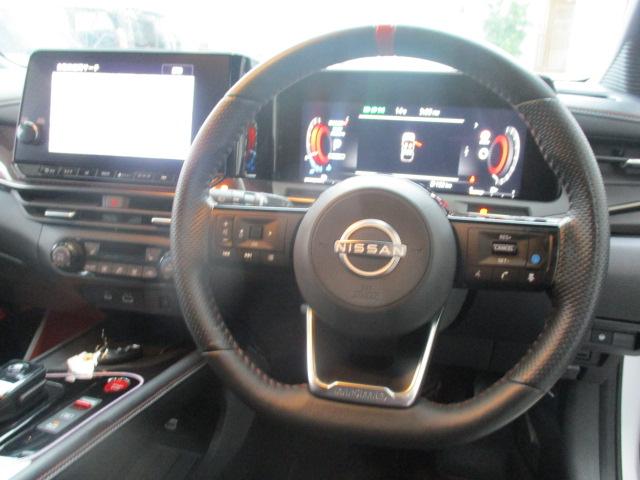 オーラ ニスモ 1年保証 純正メーカーナビ アラウンドビューモニター インテリキー2個 デジタルインナーミラー シーケンシャルドアミラープロパイロット(13枚目)