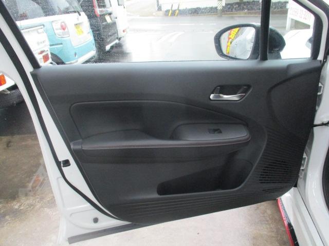 オーラ ニスモ 1年保証 純正メーカーナビ アラウンドビューモニター インテリキー2個 デジタルインナーミラー シーケンシャルドアミラープロパイロット(34枚目)