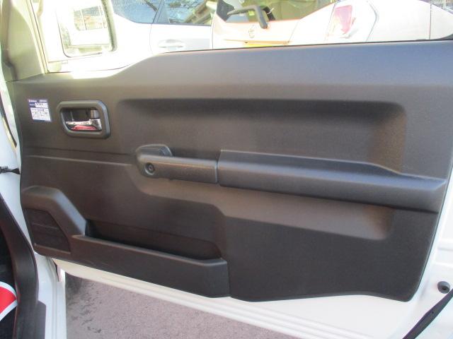 ジムニー ＸＣ　１年保証　８インチナビ　バックモニター　シートヒーター　スマートキー２個（32枚目）