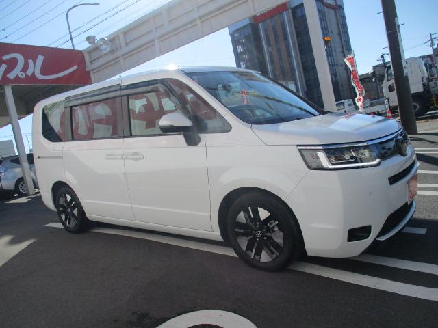 ステップワゴン エアー　純正ナビ　バックモニター　両側パワスラ　スマートキー２個　ＬＥＤヘッドライト（4枚目）