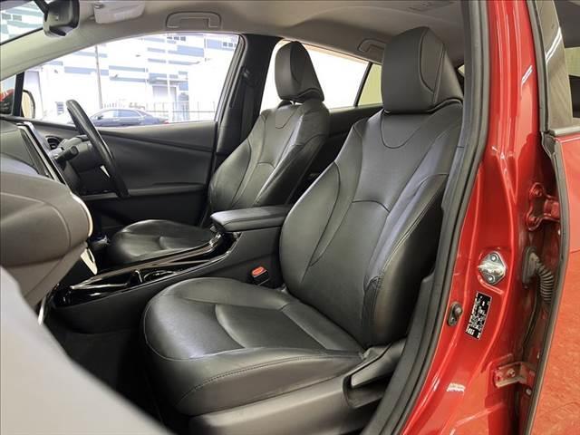 プリウスＰＨＶ Ａプレミアム　レーダークルーズコントロール　衝突軽減ブレーキ　ヘッドアップディスプレイ　ブラインドスポットモニター　純正１１．６インチＳＤナビ　クリアランスソナー　ＥＴＣ２．０　禁煙車　本革シート　パワーシート（34枚目）