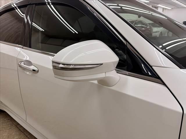 クラウンハイブリッド アスリートＳ　禁煙車　純正ＨＤＤナビ　バックカメラ　フルセグテレビ　Ｂｌｕｅｔｏｏｔｈ　ＬＥＤヘッドライト　パワーシート　シートヒーター　クルーズコントロール　スマートキ　ＭＴモード付シフト　ＥＴＣ　オートエアコン（26枚目）
