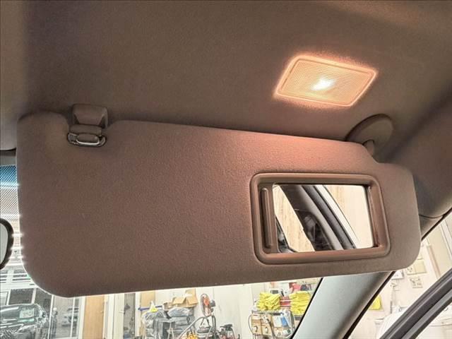クラウンハイブリッド アスリートＳ　禁煙車　純正ＨＤＤナビ　バックカメラ　フルセグテレビ　Ｂｌｕｅｔｏｏｔｈ　ＬＥＤヘッドライト　パワーシート　シートヒーター　クルーズコントロール　スマートキ　ＭＴモード付シフト　ＥＴＣ　オートエアコン（46枚目）