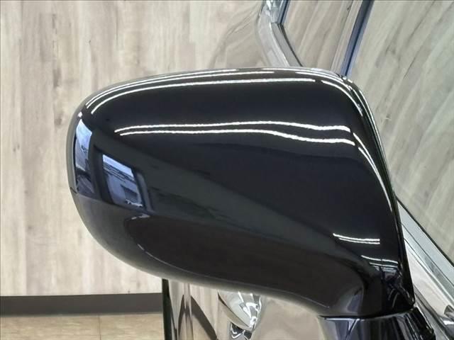 ＬＳ ＬＳ６００ｈＬ後席セパレートシートパッケージ　レーダークルーズコントロール　マークレビンソン　衝突軽減ブレーキ　コーナーセンサー　ステアリングヒーター　シートエアコン　本革シート　禁煙車　サンルーフ　純正ＨＤＤナビ　シートヒーター　パワーシート（28枚目）