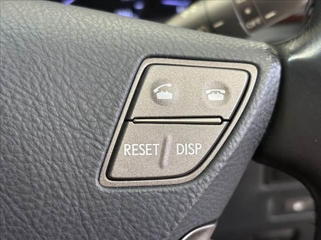 ＬＳ ＬＳ６００ｈＬ後席セパレートシートパッケージ　レーダークルーズコントロール　マークレビンソン　衝突軽減ブレーキ　コーナーセンサー　ステアリングヒーター　シートエアコン　本革シート　禁煙車　サンルーフ　純正ＨＤＤナビ　シートヒーター　パワーシート（41枚目）