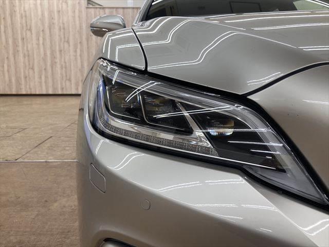クラウンハイブリッド ＲＳ　禁煙車　純正ＳＤナビ　レーダークルーズコントロール　衝突軽減ブレーキ　Ｂｌｕｅｔｏｏｔｈ　フルセグＴＶ　パワーシート　シートヒーター　３眼ＬＥＤヘッドライト　スマートキー　コーナーセンサー（23枚目）