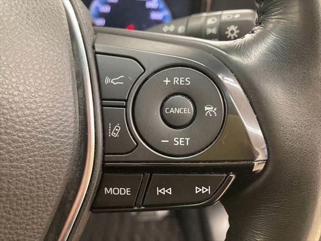 クラウンハイブリッド ＲＳ　禁煙車　純正ＳＤナビ　レーダークルーズコントロール　衝突軽減ブレーキ　Ｂｌｕｅｔｏｏｔｈ　フルセグＴＶ　パワーシート　シートヒーター　３眼ＬＥＤヘッドライト　スマートキー　コーナーセンサー（38枚目）