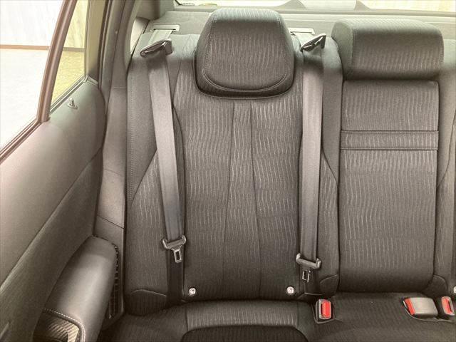 クラウンハイブリッド ＲＳ　禁煙車　純正ＳＤナビ　レーダークルーズコントロール　衝突軽減ブレーキ　Ｂｌｕｅｔｏｏｔｈ　フルセグＴＶ　パワーシート　シートヒーター　３眼ＬＥＤヘッドライト　スマートキー　コーナーセンサー（51枚目）