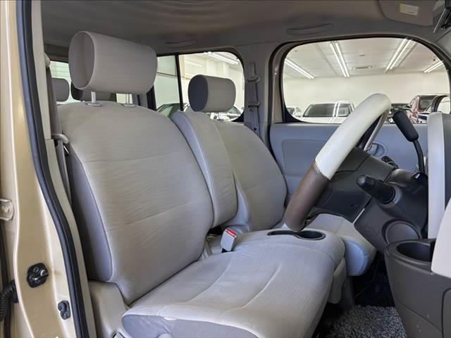 キューブ １５Ｘ　Ｍセレクション　禁煙車　ＳＤナビ　Ｂｌｕｅｔｏｏｔｈ　フルセグＴＶ　ＥＴＣ　インテリジェントキー　ＤＶＤ再生　電動格納ミラー　ドライブレコーダー　ユーザー買取車　ベンチシート　パワーウインドウ　プッシュスタート（5枚目）