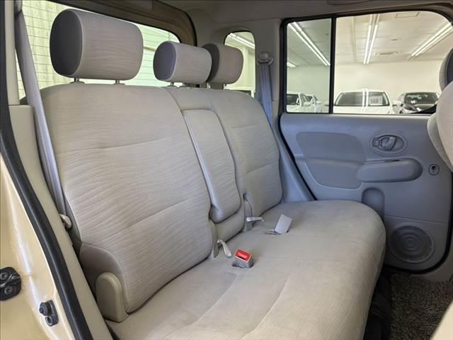 キューブ １５Ｘ　Ｍセレクション　禁煙車　ＳＤナビ　Ｂｌｕｅｔｏｏｔｈ　フルセグＴＶ　ＥＴＣ　インテリジェントキー　ＤＶＤ再生　電動格納ミラー　ドライブレコーダー　ユーザー買取車　ベンチシート　パワーウインドウ　プッシュスタート（6枚目）