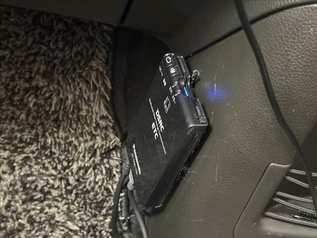 キューブ １５Ｘ　Ｍセレクション　禁煙車　ＳＤナビ　Ｂｌｕｅｔｏｏｔｈ　フルセグＴＶ　ＥＴＣ　インテリジェントキー　ＤＶＤ再生　電動格納ミラー　ドライブレコーダー　ユーザー買取車　ベンチシート　パワーウインドウ　プッシュスタート（33枚目）