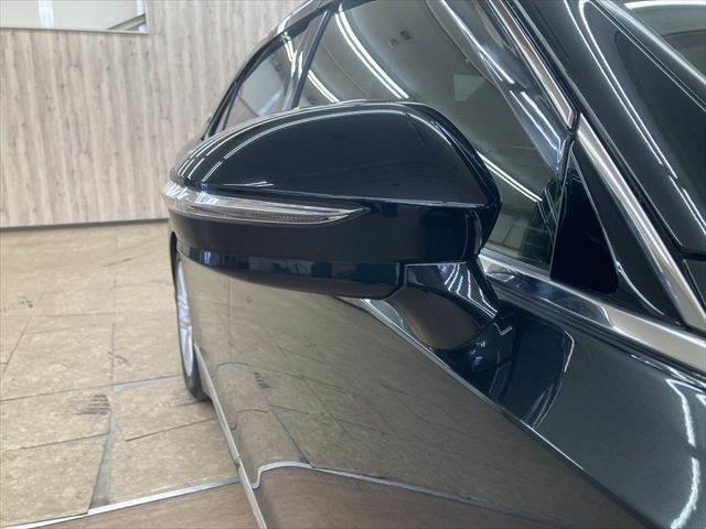 クラウンハイブリッド アスリートＳ　純正ＨＤＤナビ　フルセグＴＶ　バックカメラ　クルーズコントロール　Ｂｌｕｅｔｏｏｔｈ　スマートキー　シートヒーター　ＨＩＤヘッドライト　ＬＥＤフォグランプ　純正１７インチアルミホイール　パワーシート（26枚目）