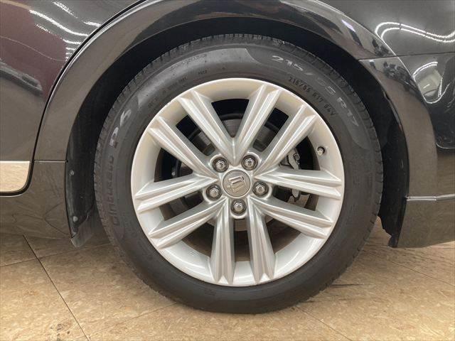 クラウンハイブリッド アスリートＳ　純正ＨＤＤナビ　フルセグＴＶ　バックカメラ　クルーズコントロール　Ｂｌｕｅｔｏｏｔｈ　スマートキー　シートヒーター　ＨＩＤヘッドライト　ＬＥＤフォグランプ　純正１７インチアルミホイール　パワーシート（29枚目）