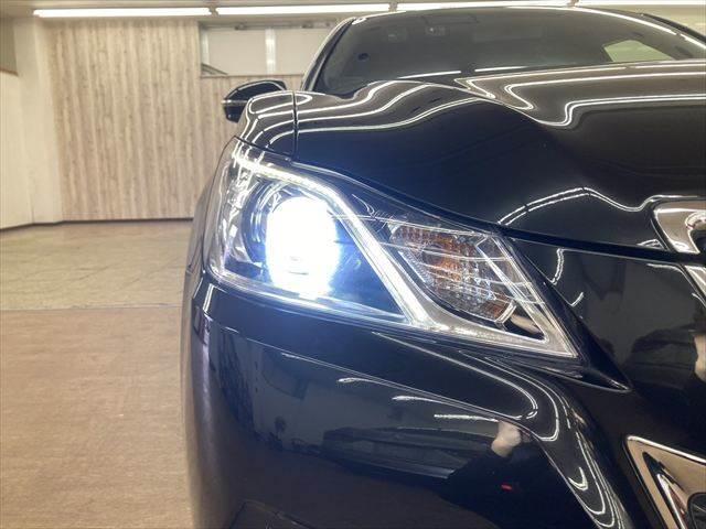 クラウンハイブリッド アスリートＳ　純正ＨＤＤナビ　フルセグＴＶ　バックカメラ　クルーズコントロール　Ｂｌｕｅｔｏｏｔｈ　スマートキー　シートヒーター　ＨＩＤヘッドライト　ＬＥＤフォグランプ　純正１７インチアルミホイール　パワーシート（30枚目）