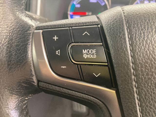 クラウンハイブリッド アスリートＳ　純正ＨＤＤナビ　フルセグＴＶ　バックカメラ　クルーズコントロール　Ｂｌｕｅｔｏｏｔｈ　スマートキー　シートヒーター　ＨＩＤヘッドライト　ＬＥＤフォグランプ　純正１７インチアルミホイール　パワーシート（37枚目）