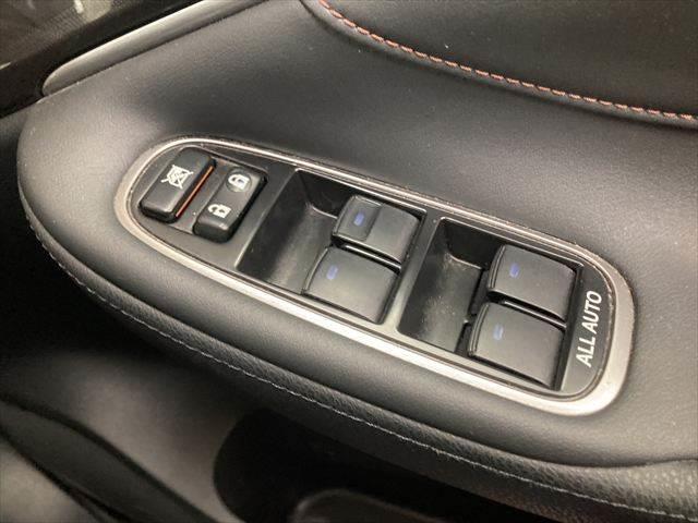 クラウンハイブリッド アスリートＳ　純正ＨＤＤナビ　フルセグＴＶ　バックカメラ　クルーズコントロール　Ｂｌｕｅｔｏｏｔｈ　スマートキー　シートヒーター　ＨＩＤヘッドライト　ＬＥＤフォグランプ　純正１７インチアルミホイール　パワーシート（42枚目）