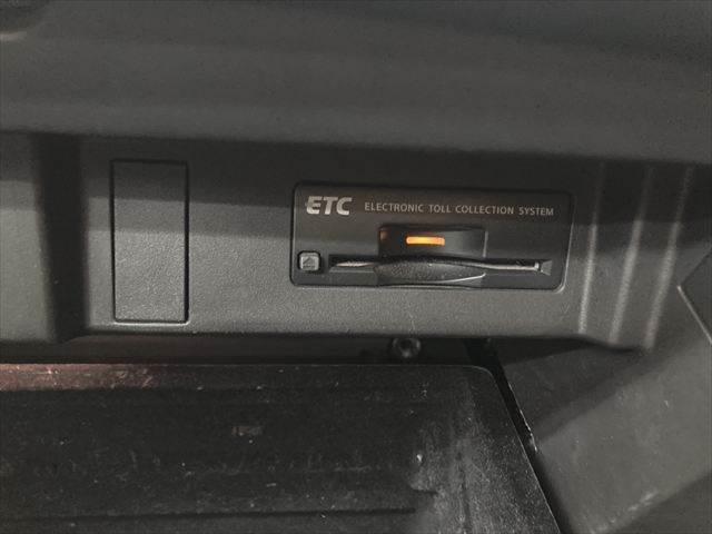 フーガ 250GT 純正HDDナビ バックカメラ フルセグTV HIDヘッドライト 禁煙車 クルーズコントロール ハーフレザー 衝突軽減ブレーキ パワーシート Bluetooth ETC ドライブレコーダー スマートキー(40枚目)