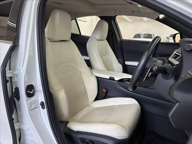 LEXUS UX UX300E VERSION L