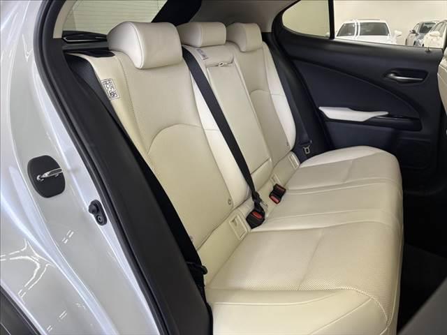 LEXUS UX UX300E VERSION L