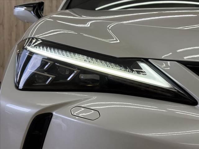 LEXUS UX UX300E VERSION L