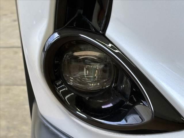 LEXUS UX UX300E VERSION L