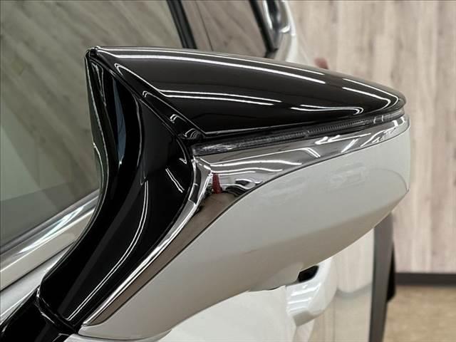 LEXUS UX UX300E VERSION L