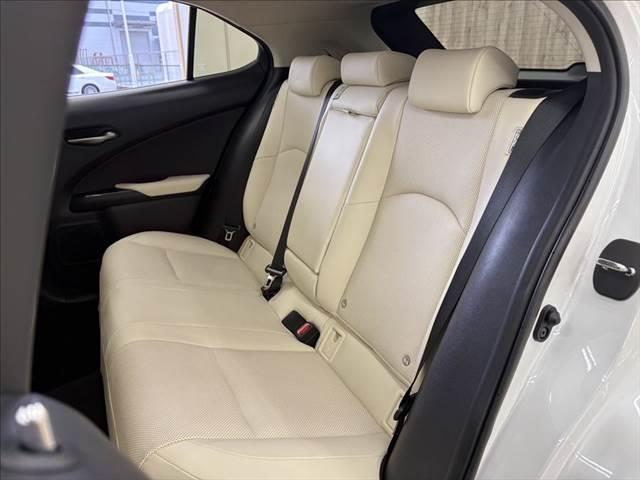 LEXUS UX UX300E VERSION L