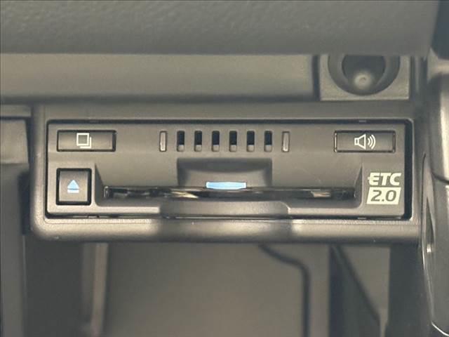 LEXUS UX UX300E VERSION L