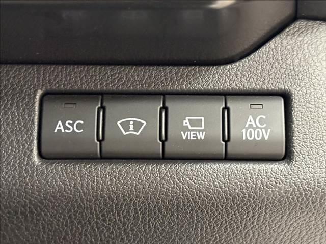 LEXUS UX UX300E VERSION L