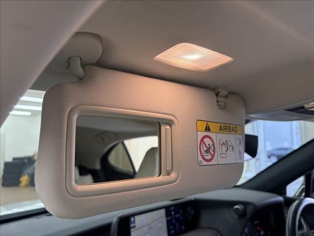 LEXUS UX UX300E VERSION L