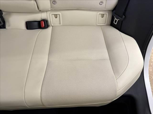 LEXUS UX UX300E VERSION L