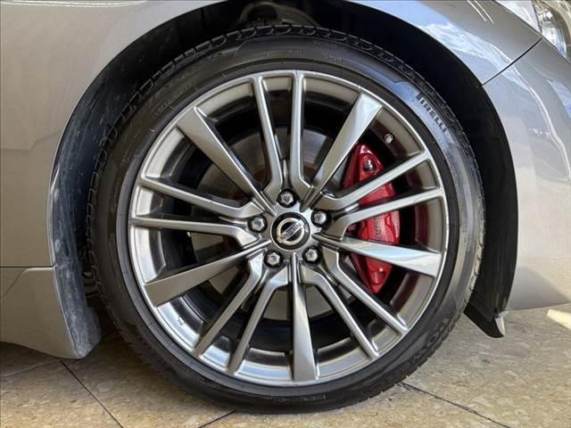 スカイライン 400R 本革シート 禁煙車 衝突軽減ブレーキ 純正メーカーナビ アラウンドビューモニター フルセグTV Bluetooth LEDヘッドライト シートヒーター レーダークルーズコントロール クリアランスソナー(14枚目)