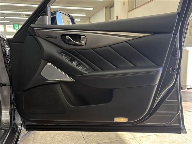 スカイライン 400R 本革シート 禁煙車 衝突軽減ブレーキ 純正メーカーナビ アラウンドビューモニター フルセグTV Bluetooth LEDヘッドライト シートヒーター レーダークルーズコントロール クリアランスソナー(50枚目)