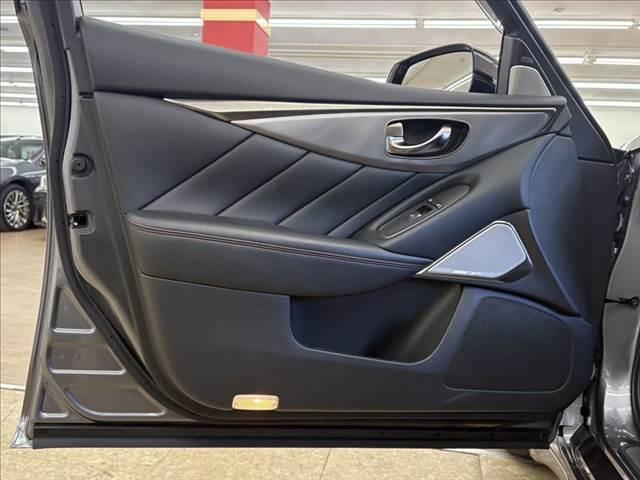 スカイライン 400R 本革シート 禁煙車 衝突軽減ブレーキ 純正メーカーナビ アラウンドビューモニター フルセグTV Bluetooth LEDヘッドライト シートヒーター レーダークルーズコントロール クリアランスソナー(56枚目)