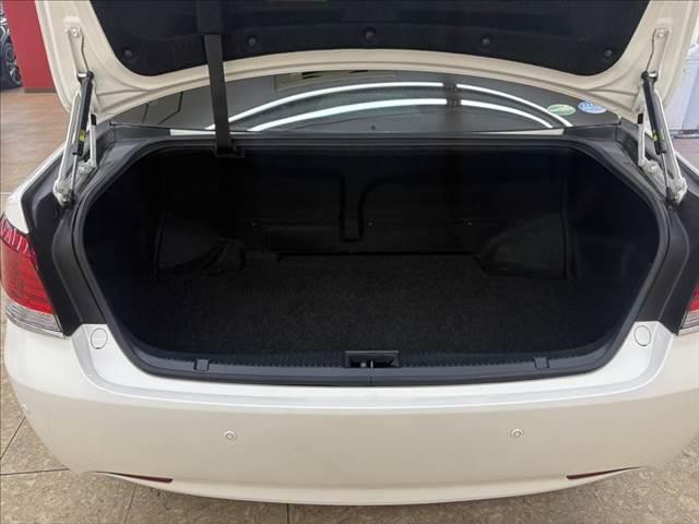 クラウンマジェスタ マジェスタ Fバージョン 禁煙車 全方位カメラ 純正OP18インチAW 黒革シート レーダークルーズコントロール シートヒーター ベンチレーション 純正ナビ フルセグTV ETC LEDヘッドランプ クリアランスソナー(10枚目)