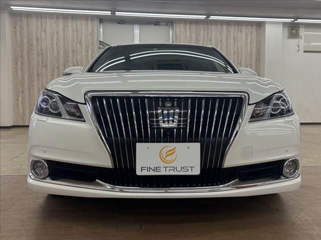 クラウンマジェスタ マジェスタ Fバージョン 禁煙車 全方位カメラ 純正OP18インチAW 黒革シート レーダークルーズコントロール シートヒーター ベンチレーション 純正ナビ フルセグTV ETC LEDヘッドランプ クリアランスソナー(15枚目)