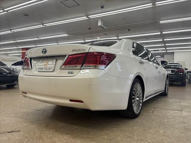 クラウンマジェスタ マジェスタ Fバージョン 禁煙車 全方位カメラ 純正OP18インチAW 黒革シート レーダークルーズコントロール シートヒーター ベンチレーション 純正ナビ フルセグTV ETC LEDヘッドランプ クリアランスソナー(19枚目)