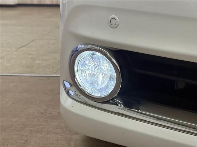 クラウンマジェスタ マジェスタ Fバージョン 禁煙車 全方位カメラ 純正OP18インチAW 黒革シート レーダークルーズコントロール シートヒーター ベンチレーション 純正ナビ フルセグTV ETC LEDヘッドランプ クリアランスソナー(32枚目)