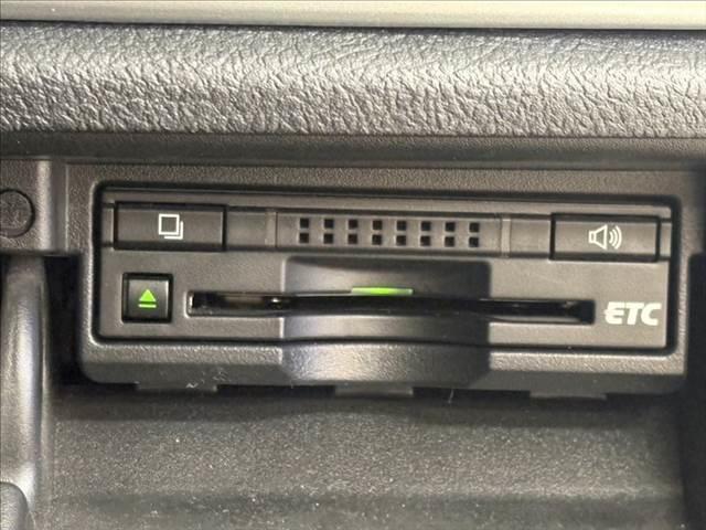 クラウンマジェスタ マジェスタ Fバージョン 禁煙車 全方位カメラ 純正OP18インチAW 黒革シート レーダークルーズコントロール シートヒーター ベンチレーション 純正ナビ フルセグTV ETC LEDヘッドランプ クリアランスソナー(43枚目)