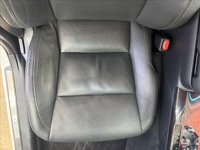 クラウンマジェスタ マジェスタ Fバージョン 禁煙車 全方位カメラ 純正OP18インチAW 黒革シート レーダークルーズコントロール シートヒーター ベンチレーション 純正ナビ フルセグTV ETC LEDヘッドランプ クリアランスソナー(55枚目)