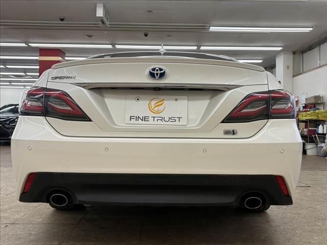 クラウンハイブリッド Ｓ　Ｃパッケージ　禁煙車　純正ＳＤナビ　バックカメラ　衝突軽減ブレーキ　Ｂｌｕｅｔｏｏｔｈ対応　ブラインドスポットモニター　レーダークルーズコントロール　クリアランスソナー　シートヒーター　ＥＴＣ　ＬＥＤヘッドライト（17枚目）