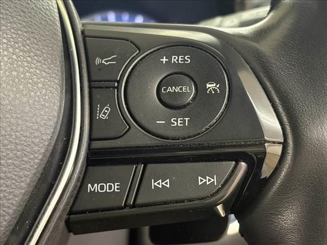 クラウンハイブリッド Ｓ　Ｃパッケージ　禁煙車　純正ＳＤナビ　バックカメラ　衝突軽減ブレーキ　Ｂｌｕｅｔｏｏｔｈ対応　ブラインドスポットモニター　レーダークルーズコントロール　クリアランスソナー　シートヒーター　ＥＴＣ　ＬＥＤヘッドライト（41枚目）