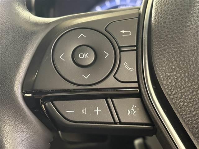 クラウンハイブリッド Ｓ　Ｃパッケージ　禁煙車　純正ＳＤナビ　バックカメラ　衝突軽減ブレーキ　Ｂｌｕｅｔｏｏｔｈ対応　ブラインドスポットモニター　レーダークルーズコントロール　クリアランスソナー　シートヒーター　ＥＴＣ　ＬＥＤヘッドライト（42枚目）