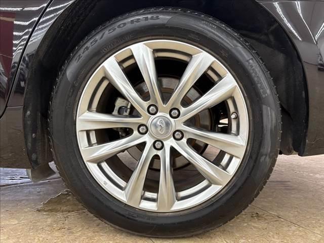 フーガ ３７０ＶＩＰ　純正メモリーナビ　アラウンドビューモニター　本革シート　シートエアコン　衝突軽減ブレーキ　クルーズコントロール　クリアランスソナー　フルセグＴＶ　Ｂｌｕｅｔｏｏｔｈ　ＬＥＤヘッドライト　禁煙車　ＥＴＣ（28枚目）